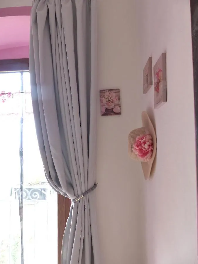 Magomadas B&B Ammentos فندق مبيت وإفطار